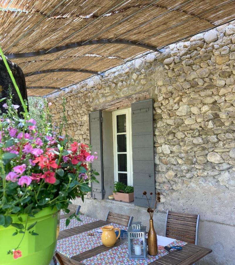 Mas Lou Parpaioun Bed and Breakfast Crestet Exteriör bild